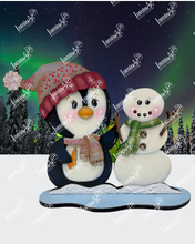 Cargar imagen en el visor de la galería, PINGÜINO MUÑECO DE NIEVE MDF LANZA26