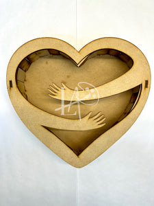 CAJA CORAZON BRAZOS 14 FEBRERO A2025 LAS313 PLASERFEB