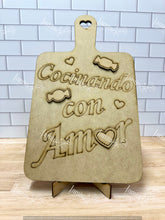 Cargar imagen en el visor de la galería, TABLA PICAR CUPCAKE MDF