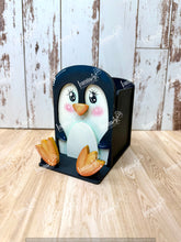 Cargar imagen en el visor de la galería, LAPICERA PINGÜINO MDF