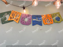 Cargar imagen en el visor de la galería, GUIA PAPEL PICADO PATRIO MDF LANSEP26