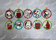 Cargar imagen en el visor de la galería, JUEGO 10 ESFERAS SNOOPY MDF LANAV26