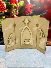 Cargar imagen en el visor de la galería, BIOMBO SAGRADA FAMILIA MDF LANAV26
