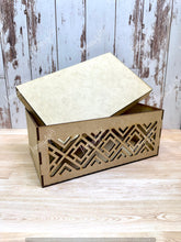 Cargar imagen en el visor de la galería, CAJA ROMBOS MULTIUSOS MDF