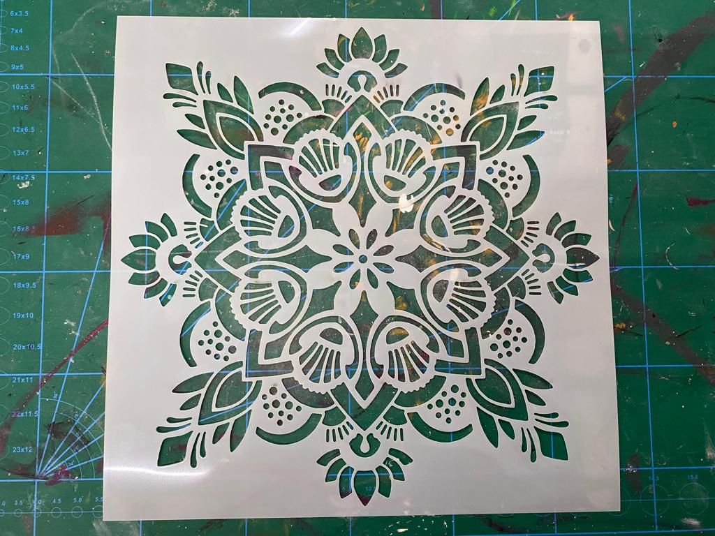 Stencil decorativo para Manualidades y decoración 25x25 MANDALA 026